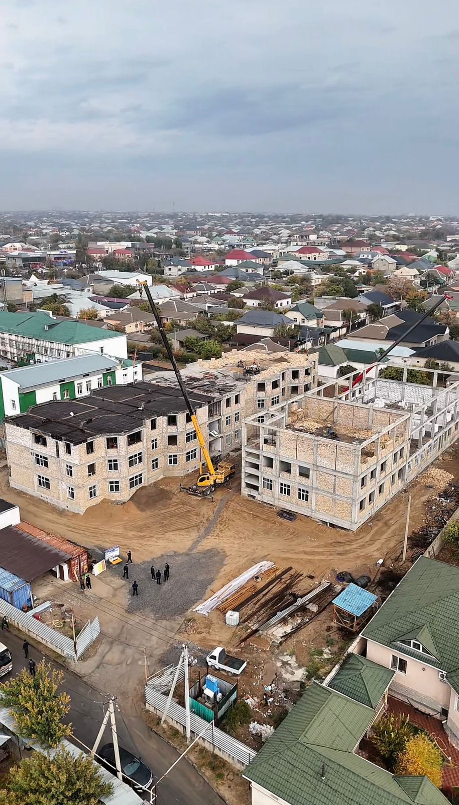 МЕКТЕПТЕРДЕ ОРЫН ТАПШЫЛЫҒЫН ШЕШУ МАҚСАТЫНДА 6 ҚОСЫМША ҒИМАРАТ САЛЫНЫП ЖАТЫР