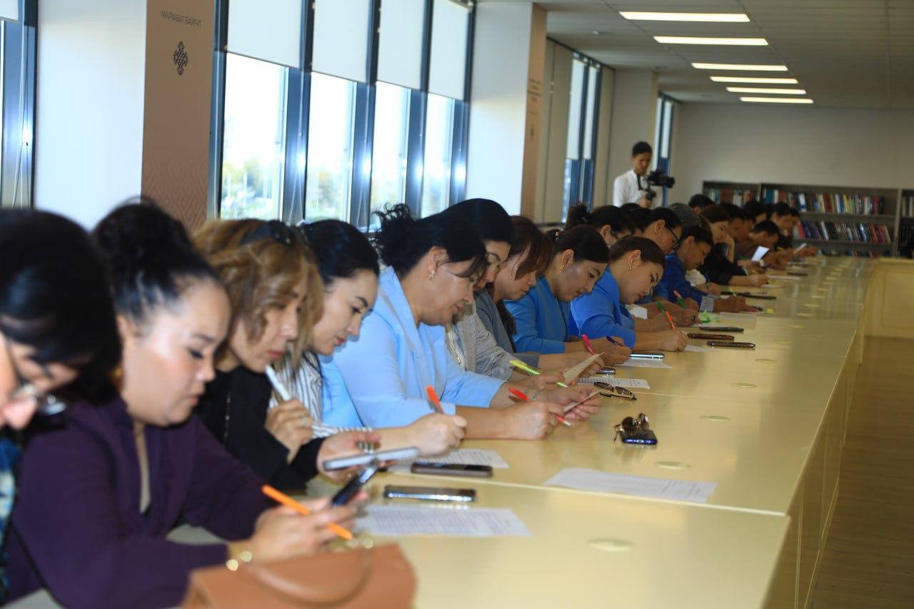 ТҮРКІСТАНДА «ҰЛТТЫҚ ДИКТАНТ» ЖОБАСЫ ӨТТІ