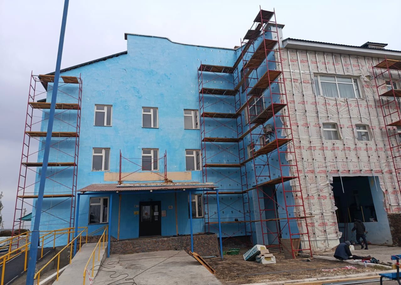 Ақсуат аудандық ауруханасында күрделі жөндеу жүргізілуде