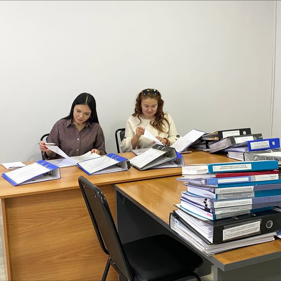 В соответствии с планом проверок на второе полугодие текущего года в поселке Актас проводится проверка исполнения законодательства о языках.