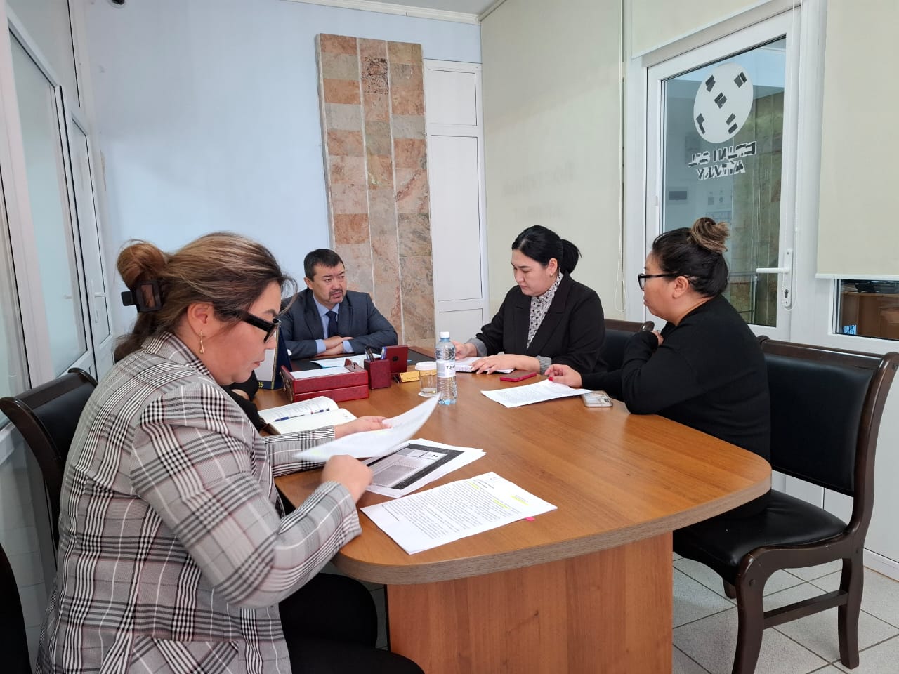 Біржан сал ауданының әкімі Б.Қасенов азаматтарды жеке қабылдау өткізді