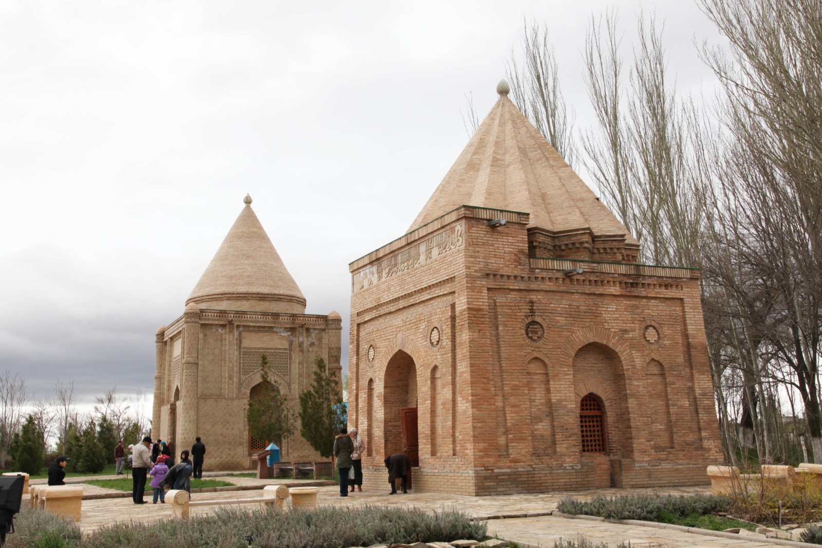 Президент тапсырмасы: Жамбыл облысында 3 туристік нысанға алып баратын 35 шақырым автожол салынды