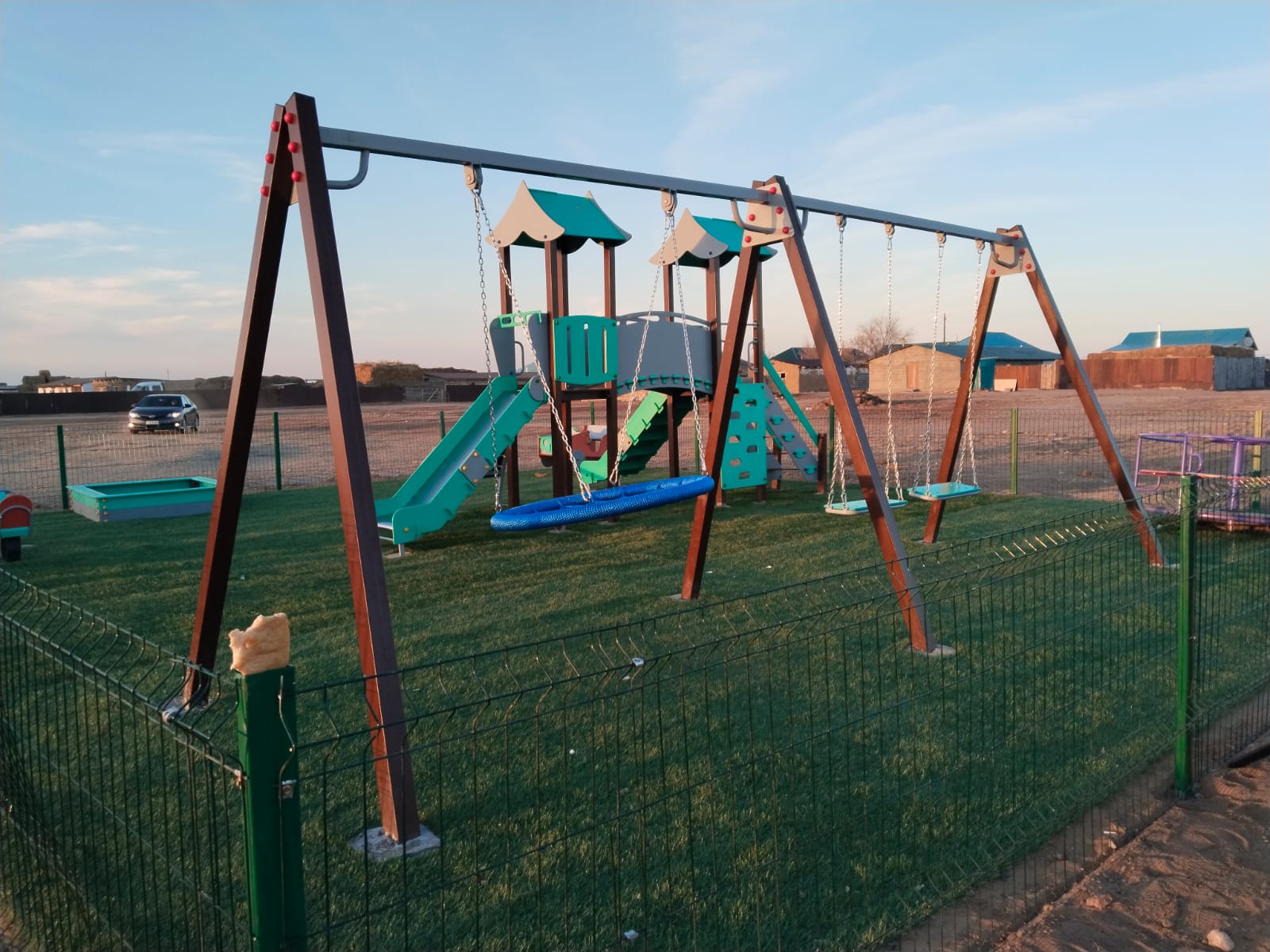 В селе Киякты открылась детская площадка