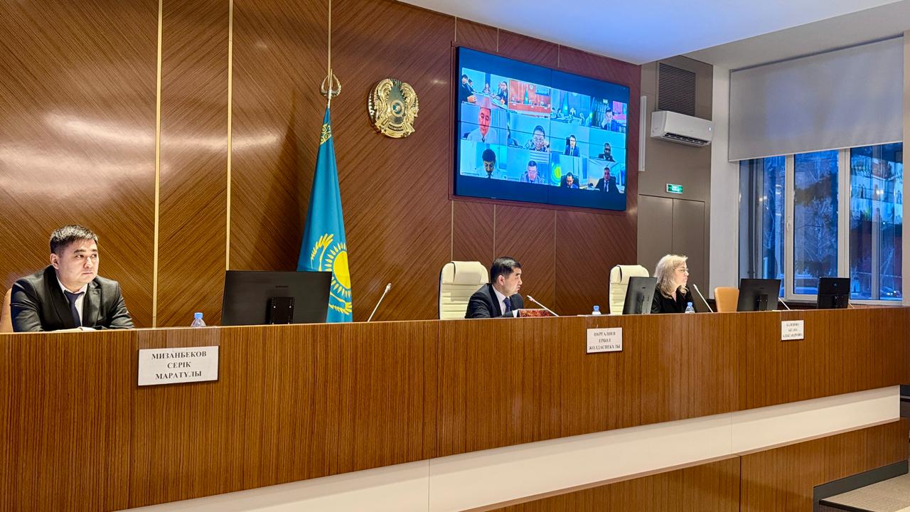 Под председательством заместителя акима Восточно-Казахстанской области Нургалиева Е.Ж. состоялось заседание областной комиссии по делам несовершеннолетних и защите их прав