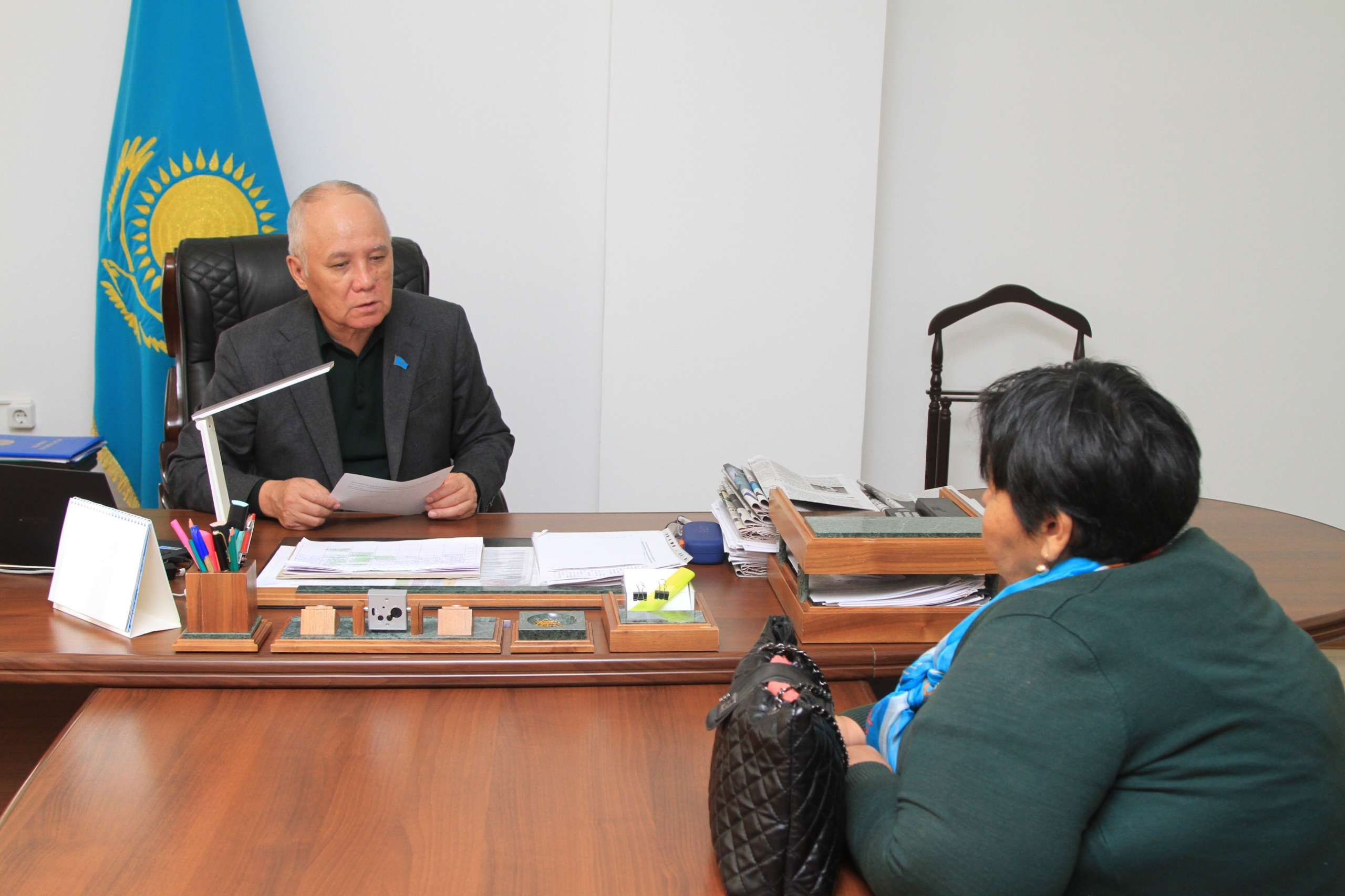 Председатель городского маслихата И. Куттыкожаев провел прием жителей