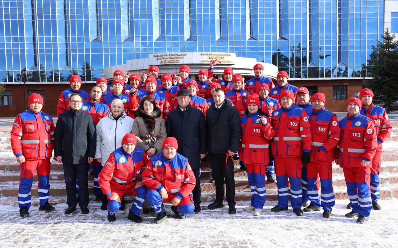 В КОСТАНАЙСКОЙ ОБЛАСТИ ОБНОВЛЕН АВТОПАРК СКОРОЙ ПОМОЩИ: ВРУЧЕНЫ КЛЮЧИ ОТ 50 НОВЫХ РЕАНИМОБИЛЕЙ
