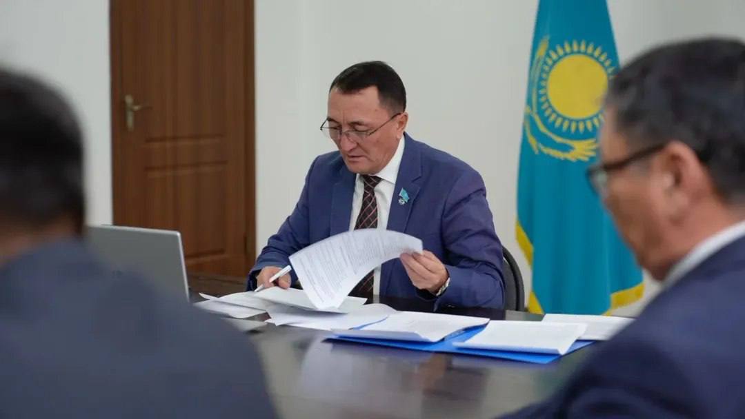 VIII шақырылған Жаңасемей аудандық мәслихатының кезектен тыс жиырма бірінші сессиясының үзілістен кейінгі отырысы