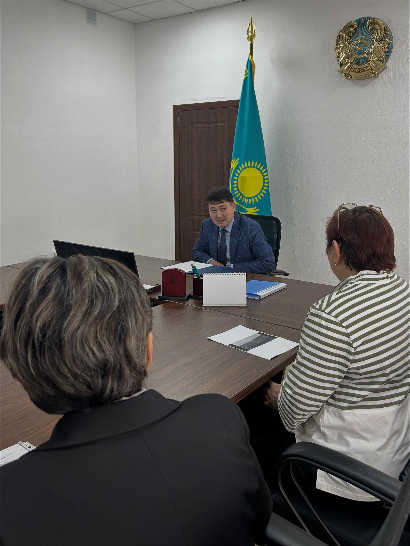 Аким района провел личный прием граждан
