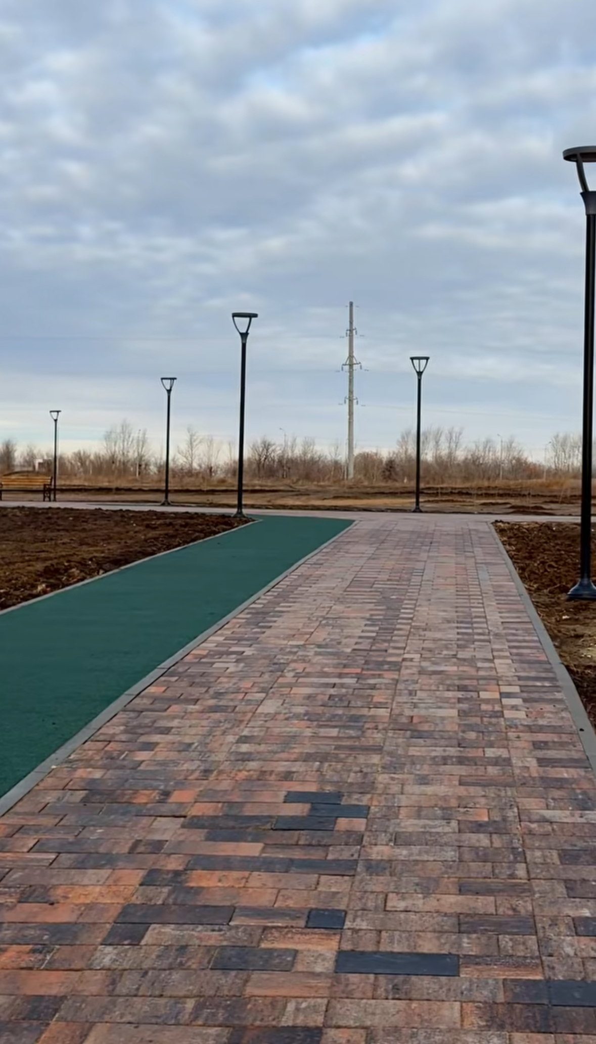 Қонай шағын ауданында жаңа саябақтың алғашқы кезеңі аяқталды