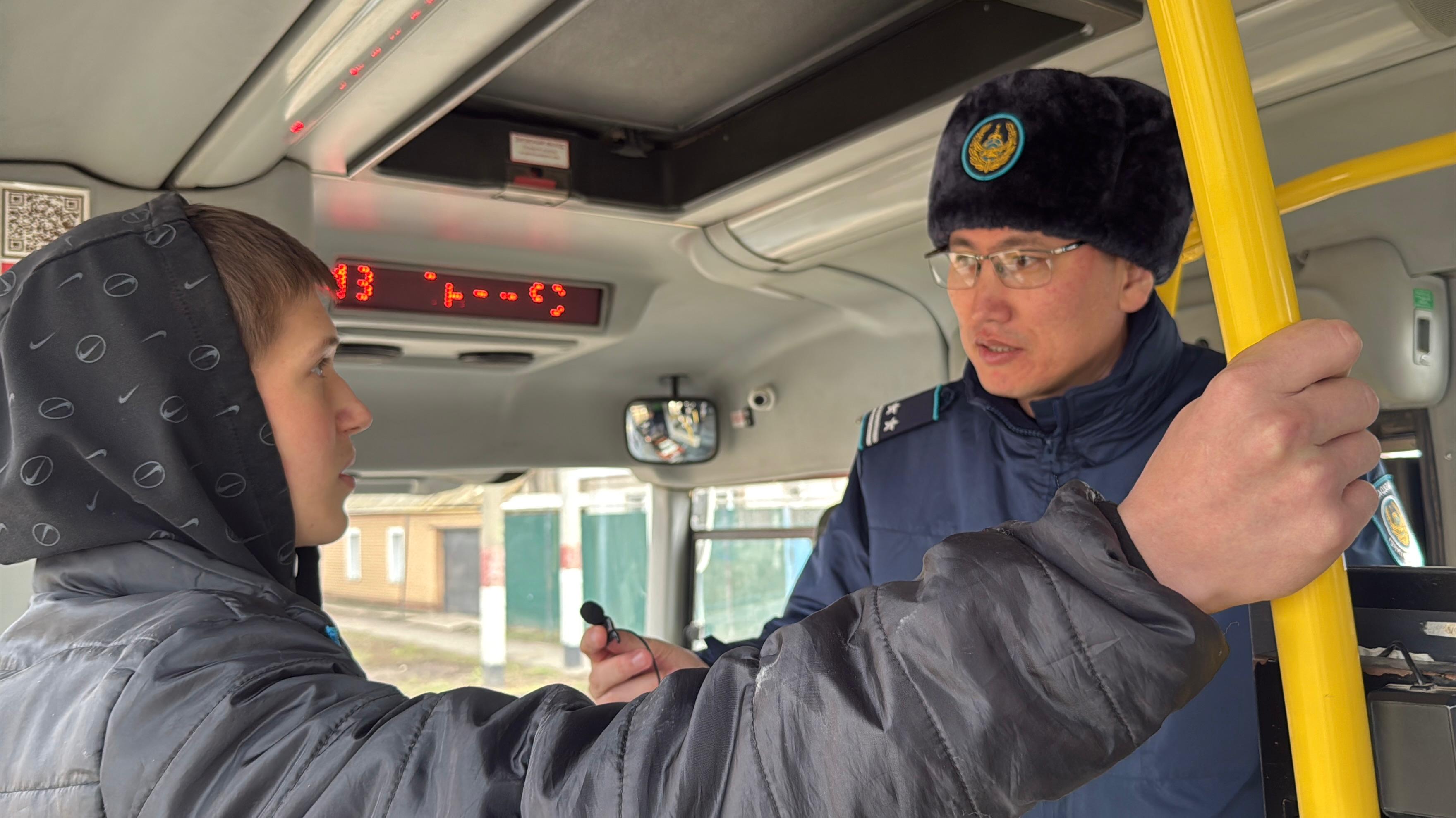 В Западно-Казахстанской области в рамках идеологемы “Закон и порядок” состоялась встреча полиции с жителями региона