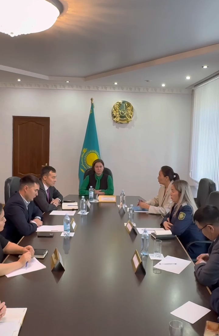 6 ноября 2025 года в рамках идеологемы «Закон и порядок» Департаментом Комитета по правовой статистики и специальным учетам Генеральной прокуратуры по Актюбинской области совместно с Департаментом юстиции, Региональной палатой ЧСИ и частными судебными исполнителями проведен круглый стол.