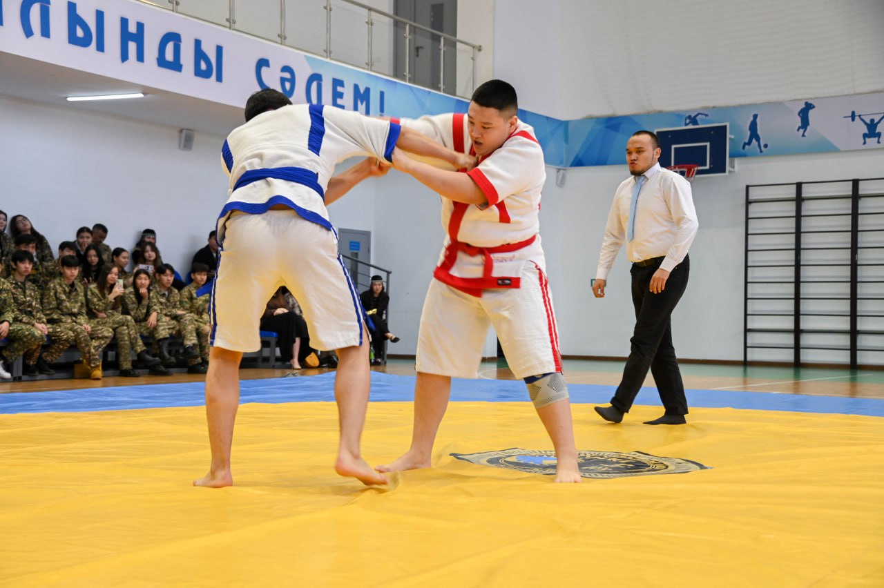 В Астане определили победителя «Жас сарбаз барысы» среди учащихся школ и колледжей