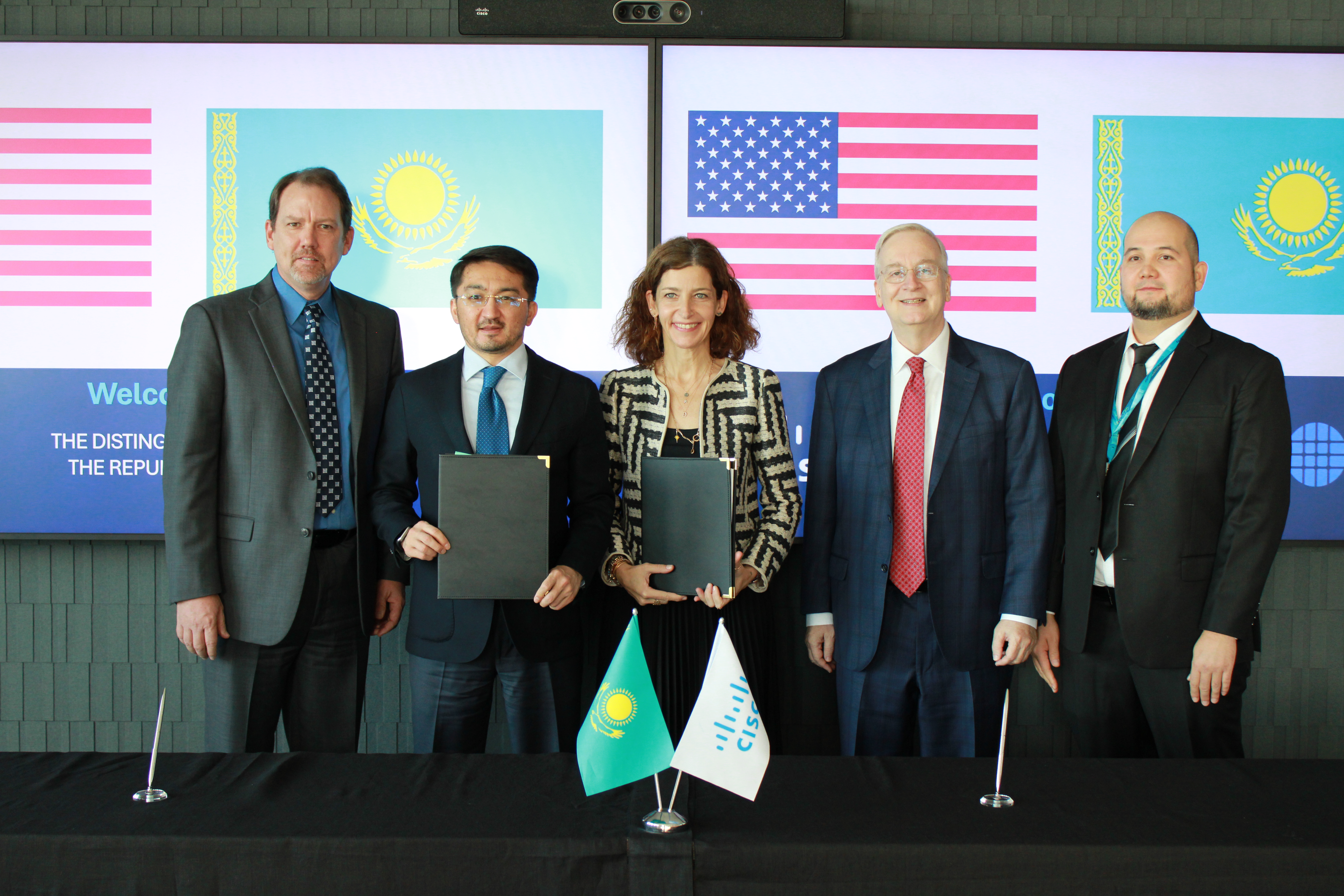 Жасанды интеллект және цифрлық даму министрлігі мен Cisco компаниясы өзара түсіністік туралы меморандумға қол қойды