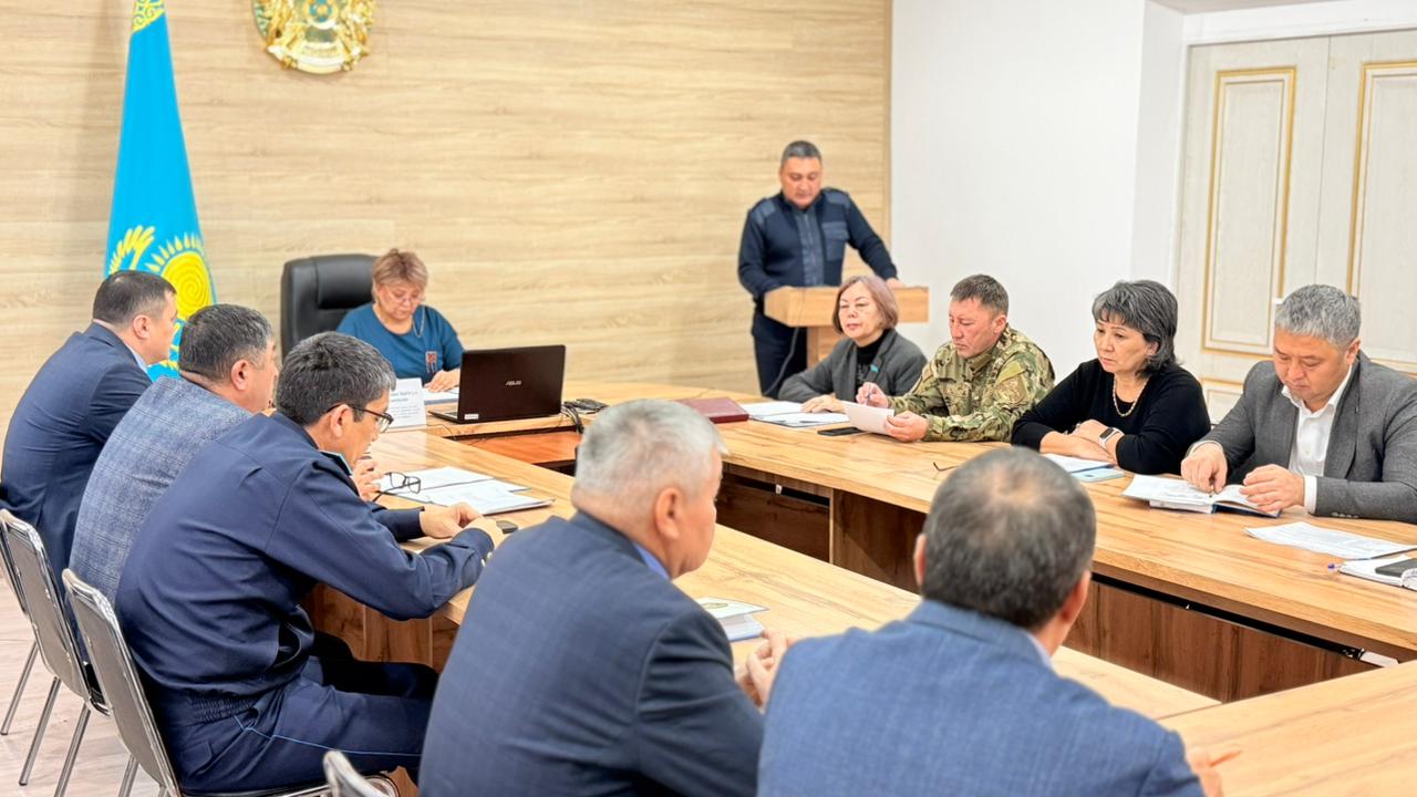 Тұрақты комиссия отырысы