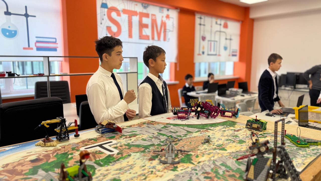 Делегация Кыргызской Республики изучила опыт Казахстана в рамках нацпроекта «Келешек мектептері»