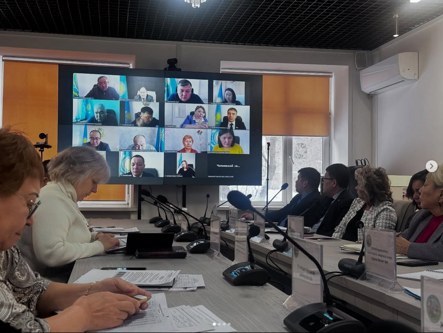 На аппаратном совещании был рассмотрен вопрос о задолженности физических лиц по налогу на имущество и транспортный налог, а также вопросы применения специального налогового режима (СНР) для самозанятых граждан.