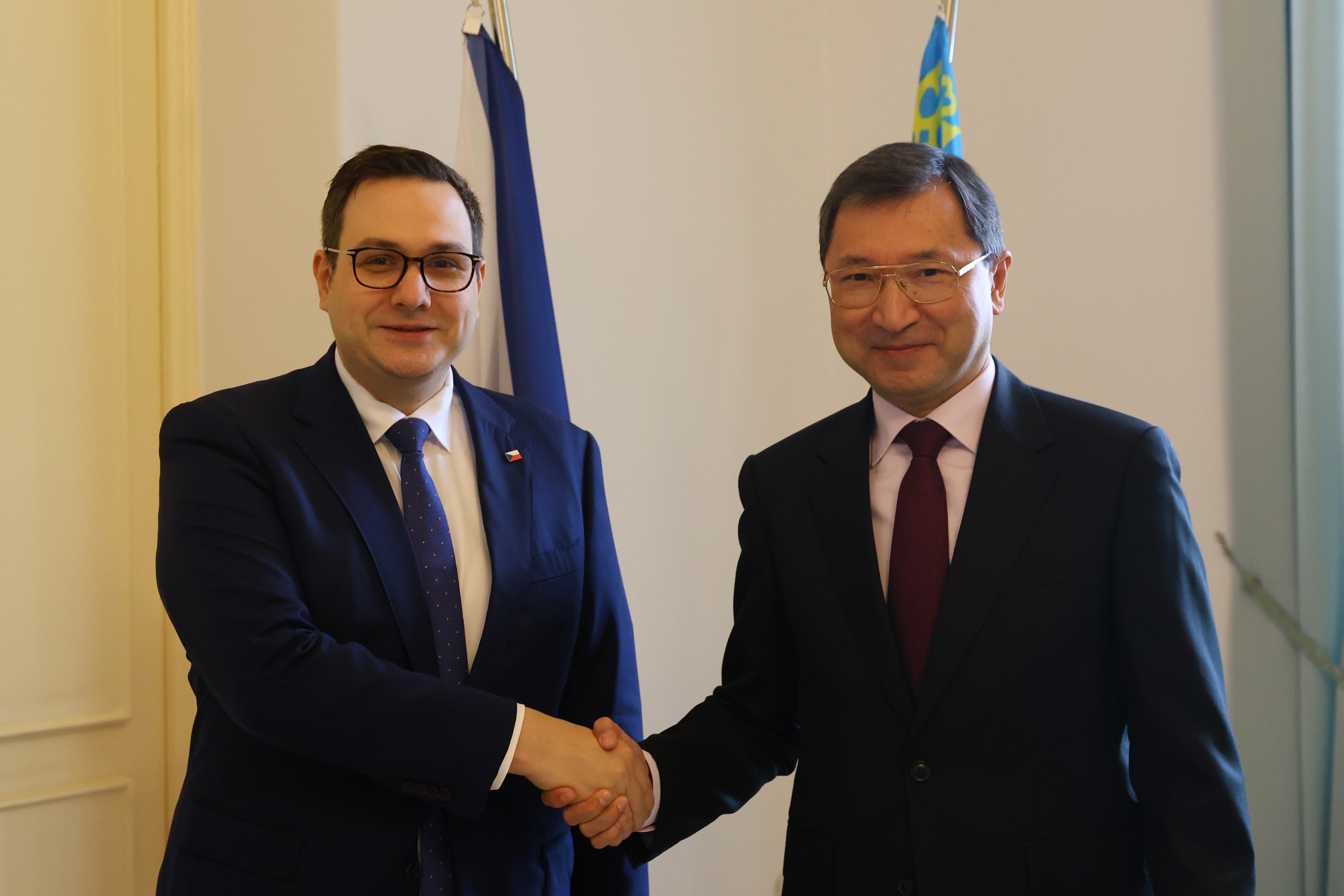 Қазақстан мен Чехия «сағаттарын теңестірді»