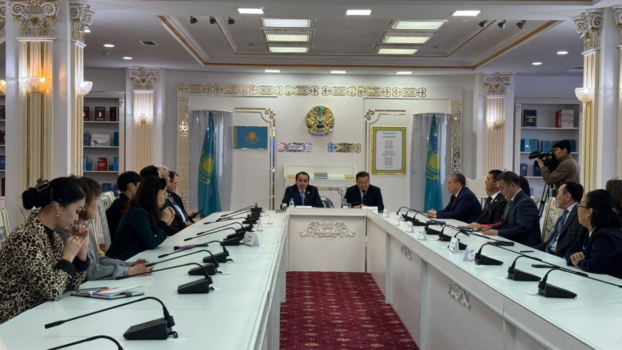 Астанада Міржақып Дулатұлының шығармашылығы талқыланды