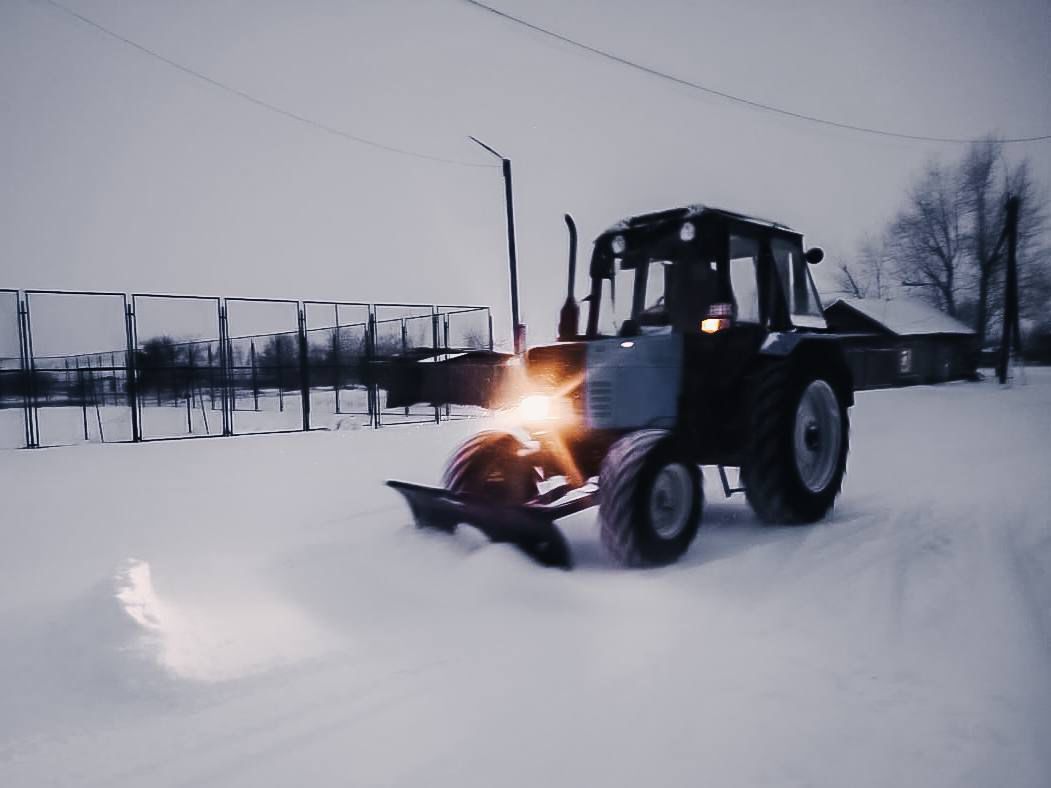 Бородулиха және Бесқарағай аудандарында жолдарды қардан тазарту жұмыстары жүргізілуде