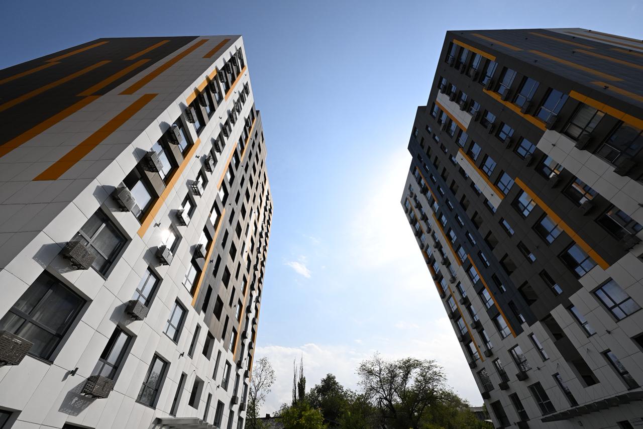 Алматы әкімінің орынбасары Алмасхан Сматлаев жалдамалы тұрғын үйлерге бақылау күшейгенін және кезектің өскенін мәлімдеді