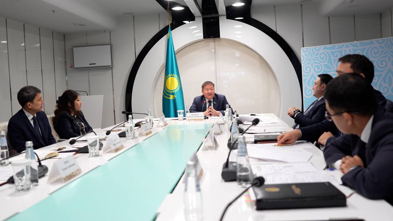 Су ресурстары және ирригация министрлігі жанындағы Қоғамдық кеңес отырысында су үнемдеу технологияларын енгізу және су нысандарын қорғау мәселелері талқыланды