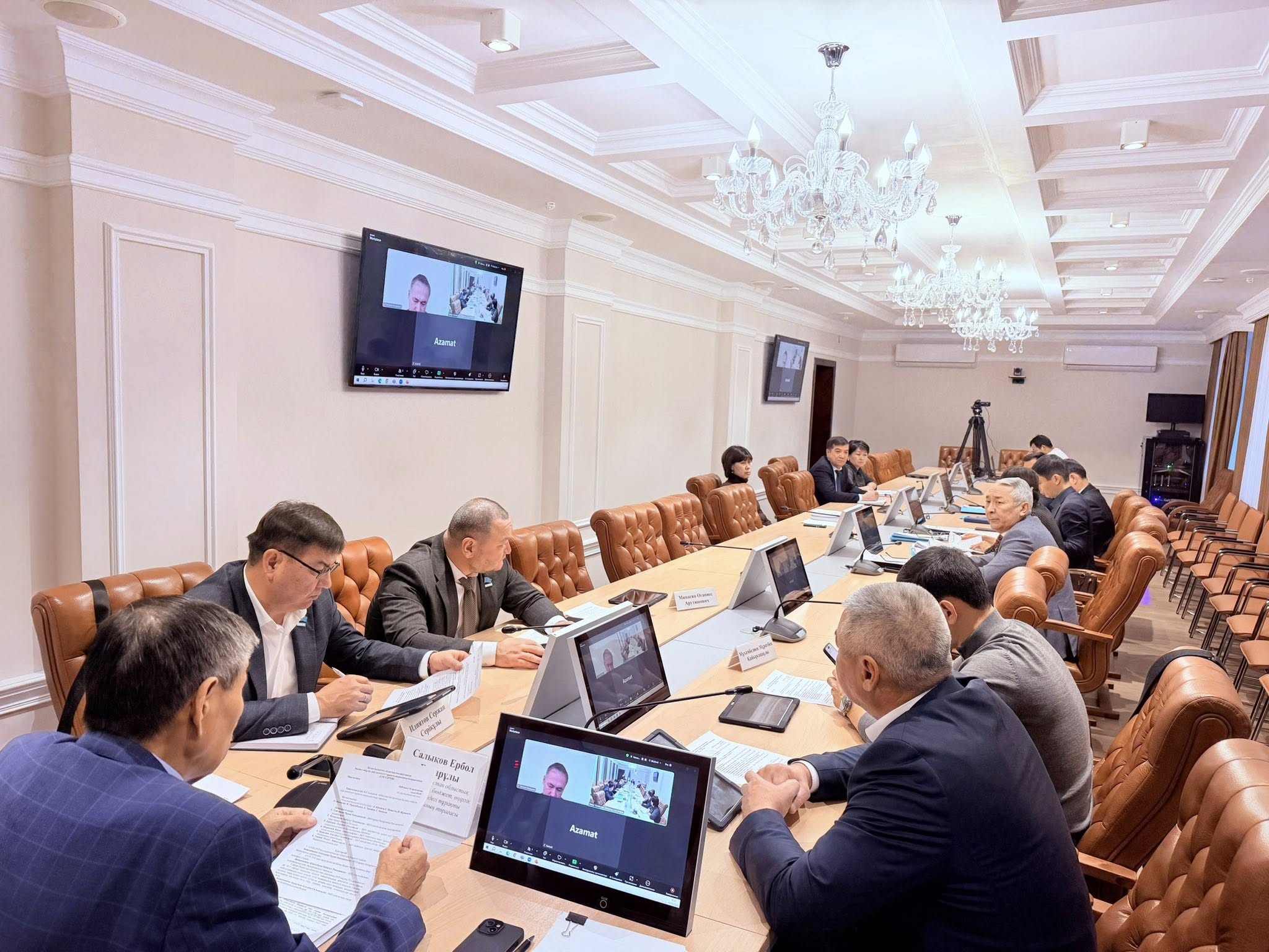 Тұрақты комиссия отырысы