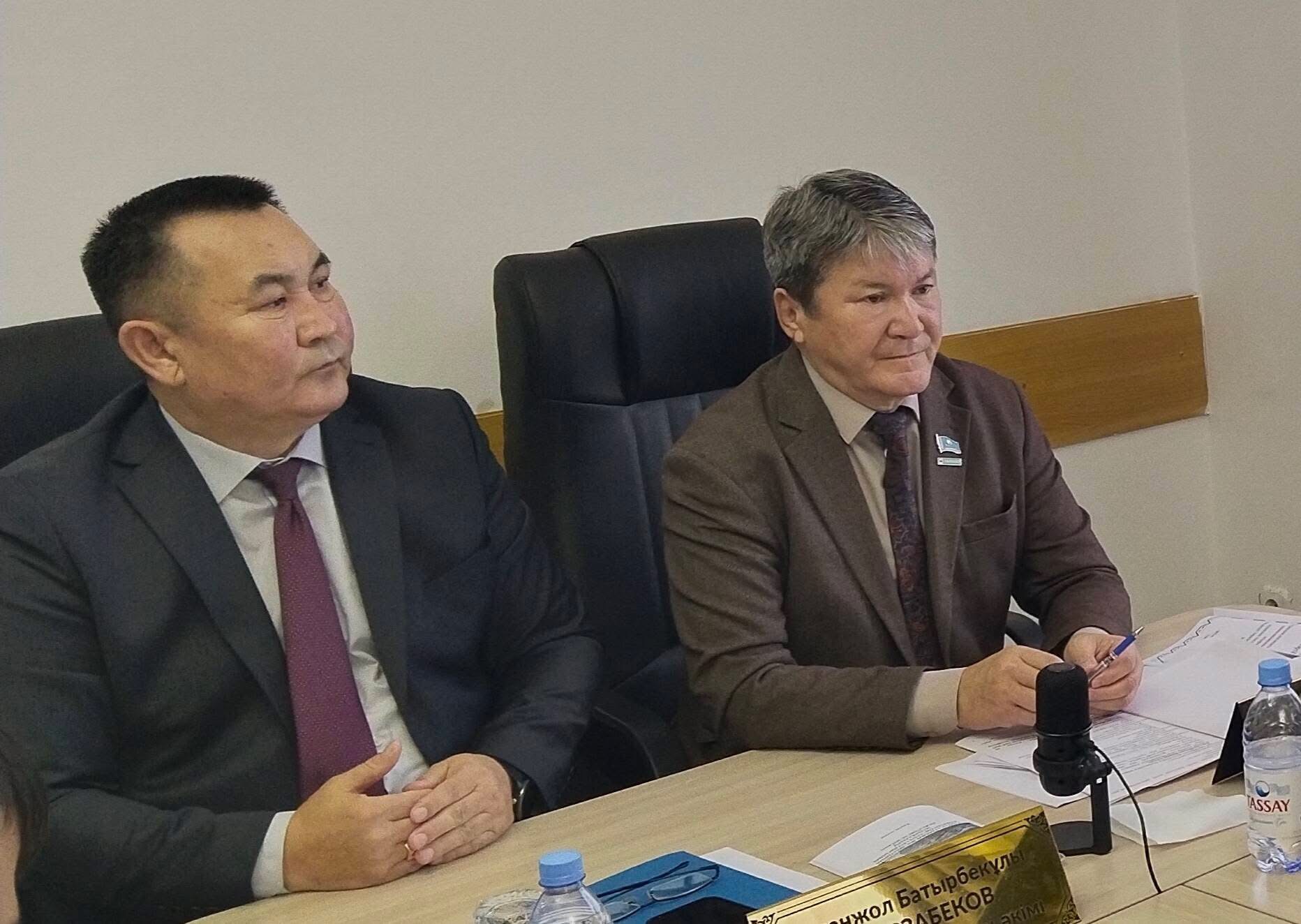 Ұлытау аудандық мәслихатының мәжіліс залында өкілді органның кезектен тыс XXXIX сессиясы өтті.