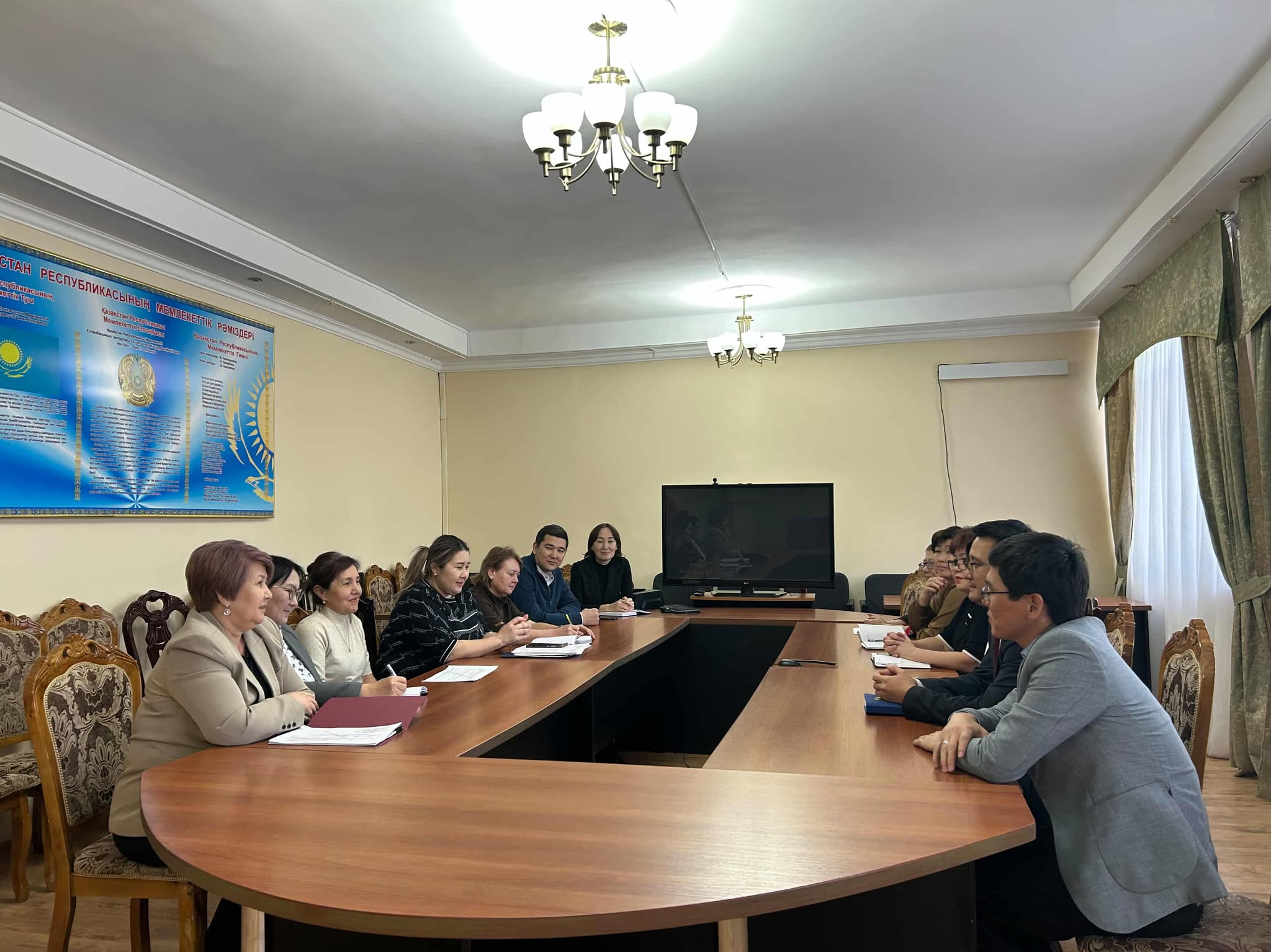 Проведён обучающий семинар по совершенствованию клиенториентированных сервисных навыков для государственных служащих