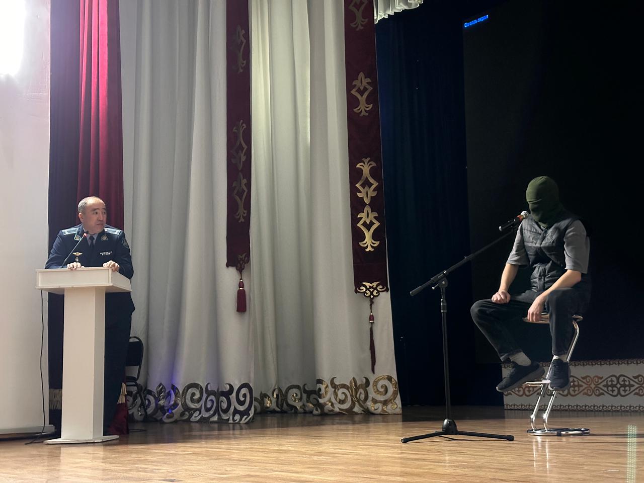 «Жеңіл ақшаның бағасы»: бұрынғы есірткі салушы Ақмола облысының оқушыларымен кездесті