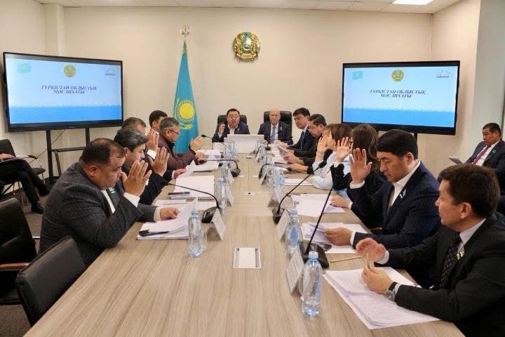 Облыстық мәслихаттың бюджет, экономика және ауыл шаруашылығы мәселелері жөніндегі тұрақты комиссияның мәжілісі өтті