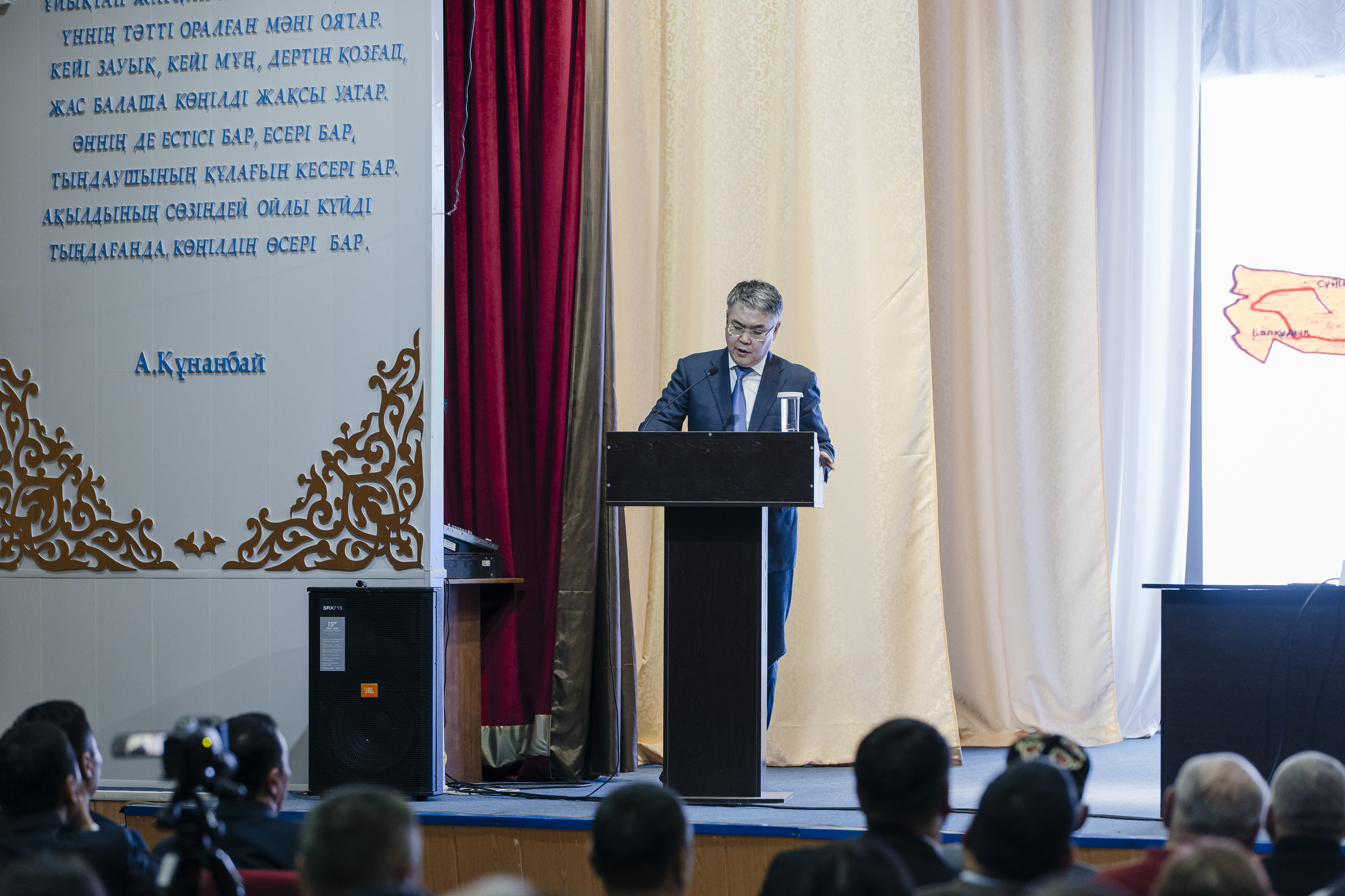 Серік Шәпкенов Құрманғазы ауданының тұрғындарымен кездесті