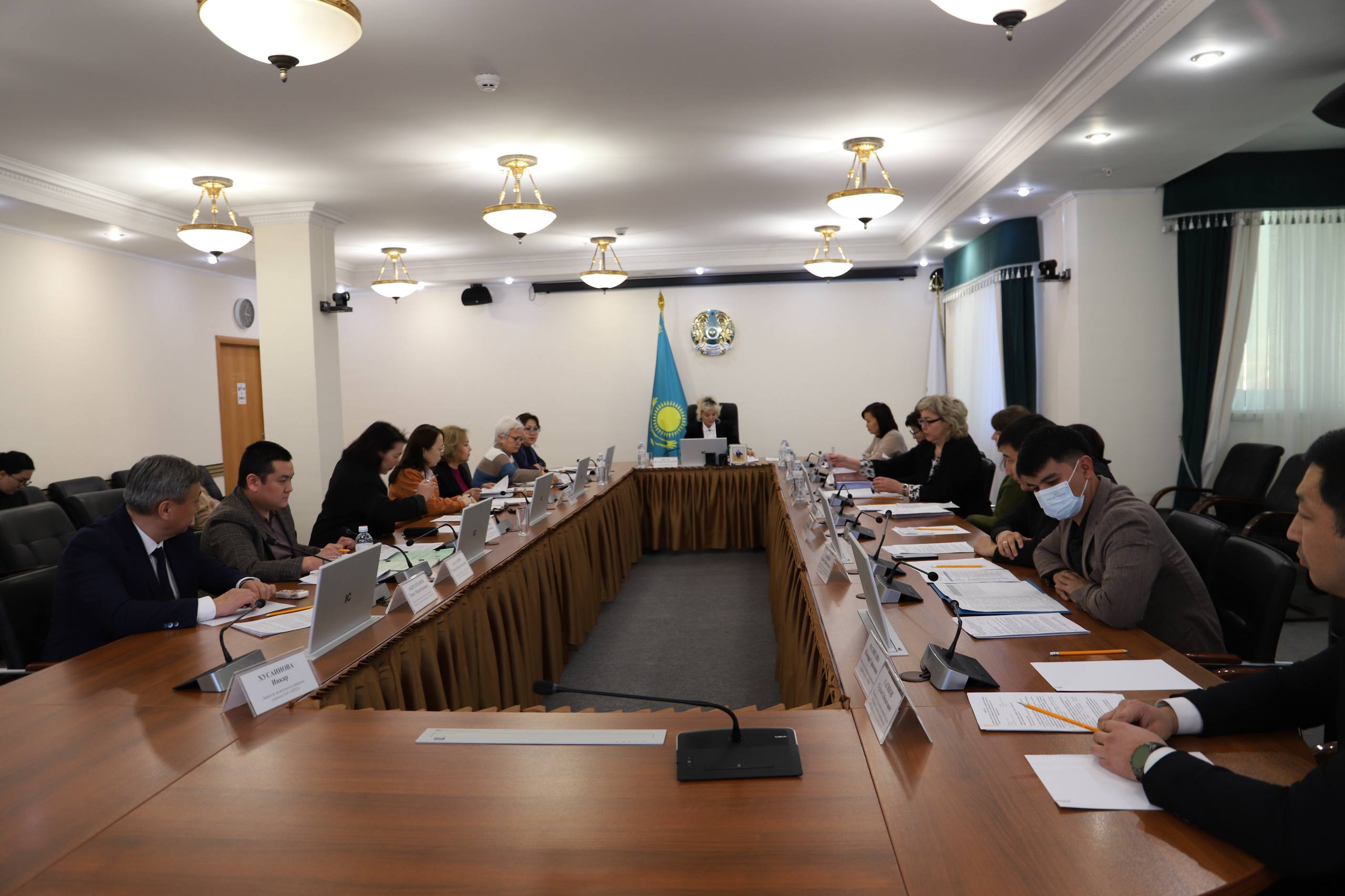 Мүгедектігі бар адамдарды ортопедиялық аяқ киіммен қамтамасыз ету мәселелері Еңбек министрлігінде талқыланды