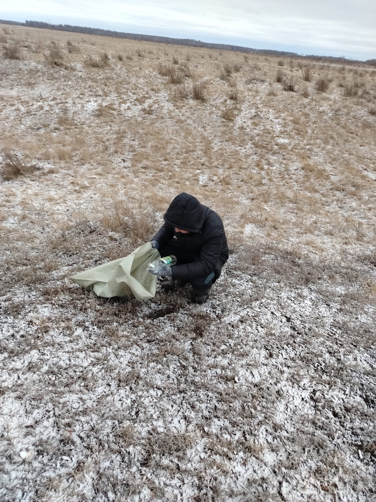 В рамках республиканской акции «Таза Қазақстан» в селе был проведён субботник, направленный на очистку и благоустройство территории.