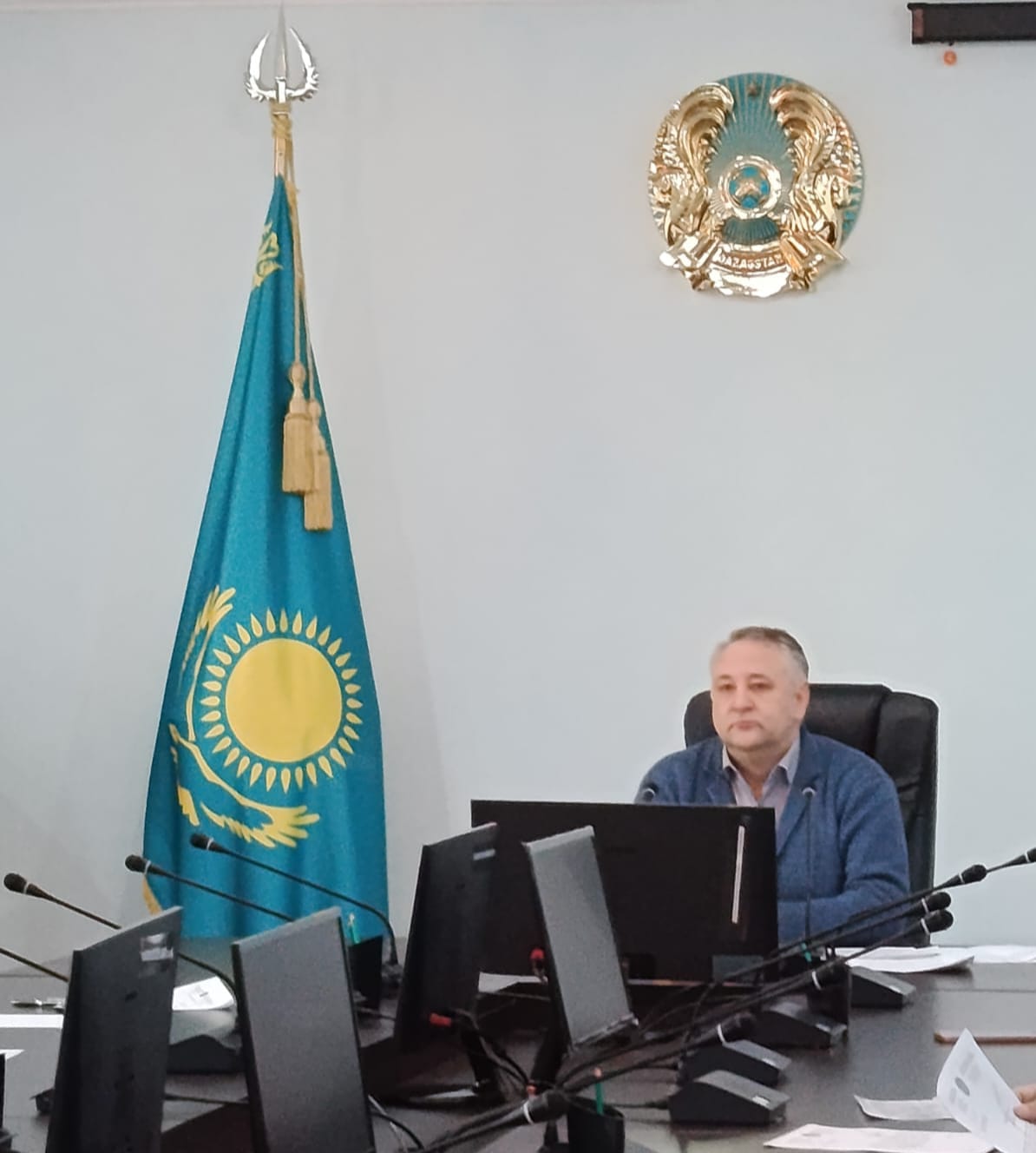 11 декабря 2025 года состоялись публичные слушания в постоянных депутатских комиссиях Петропавловского городского маслихата.