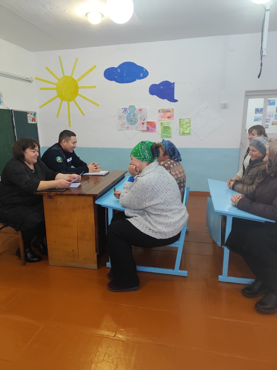 Қарақопа ауылындағы азаматтар жиналысы