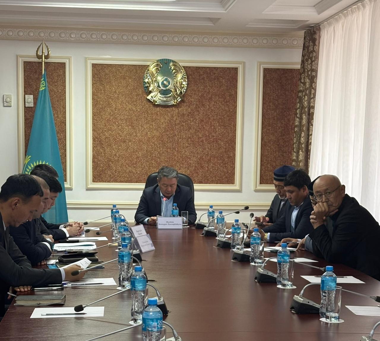 11 декабря текущего года под председательством председателя совета Бекмурата Кыдырбайулы Жусипова состоялось заседание Общественного совета Мангистауской области.