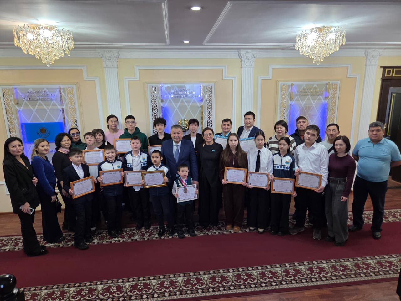 Облыстық мәслихатта жас шахматшылардың жетістіктері атап өтілді