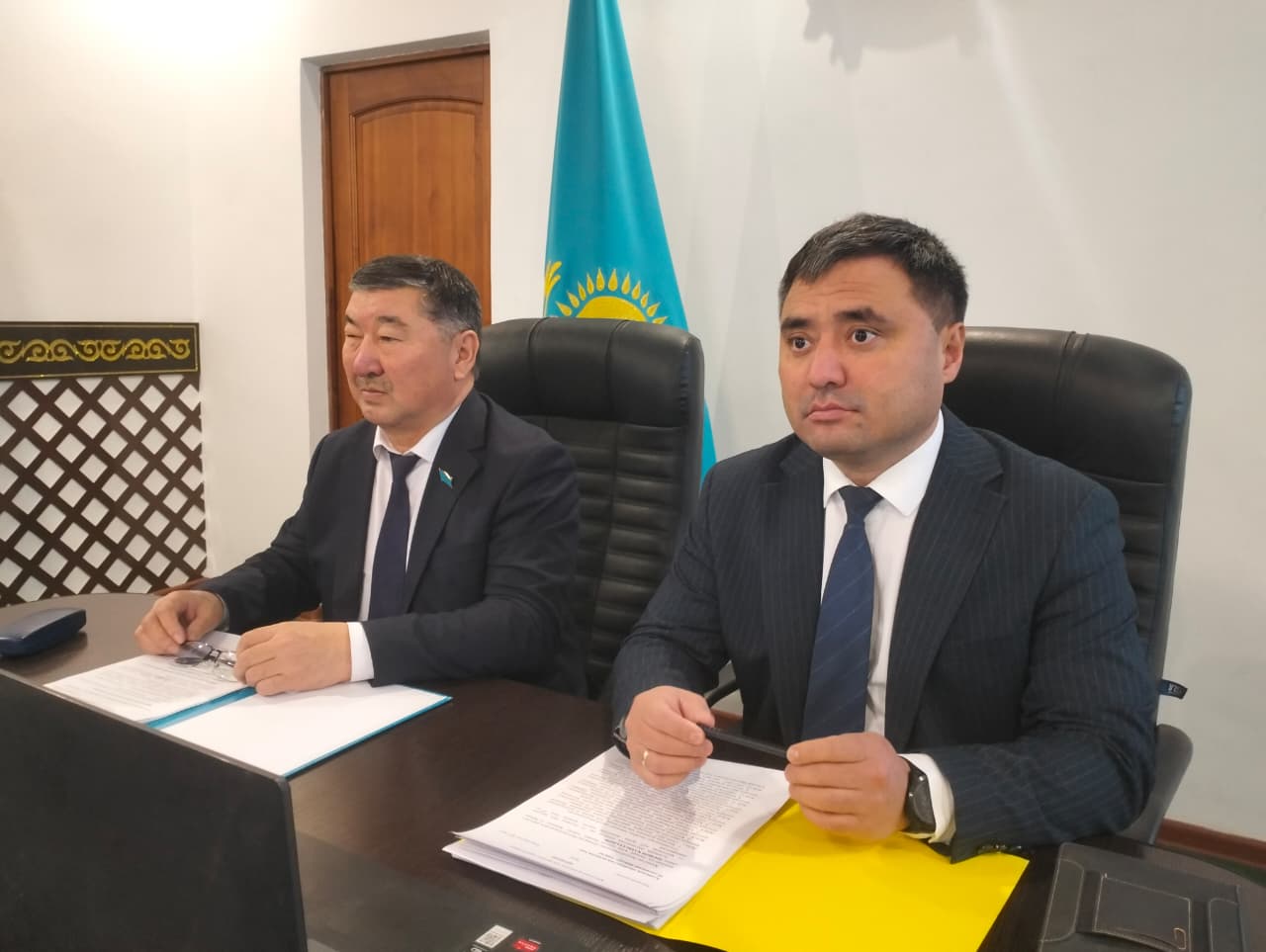 Ағымдағы жылдың 11 желтоқсан күні аудандық мәслихаттың кезектен тыс 35-ші сессиясы оздырылды.