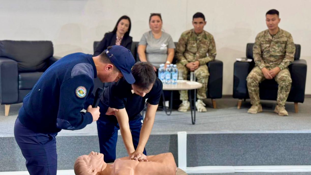 В Казахстане укрепляется система волонтёрской помощи при чрезвычайных ситуациях