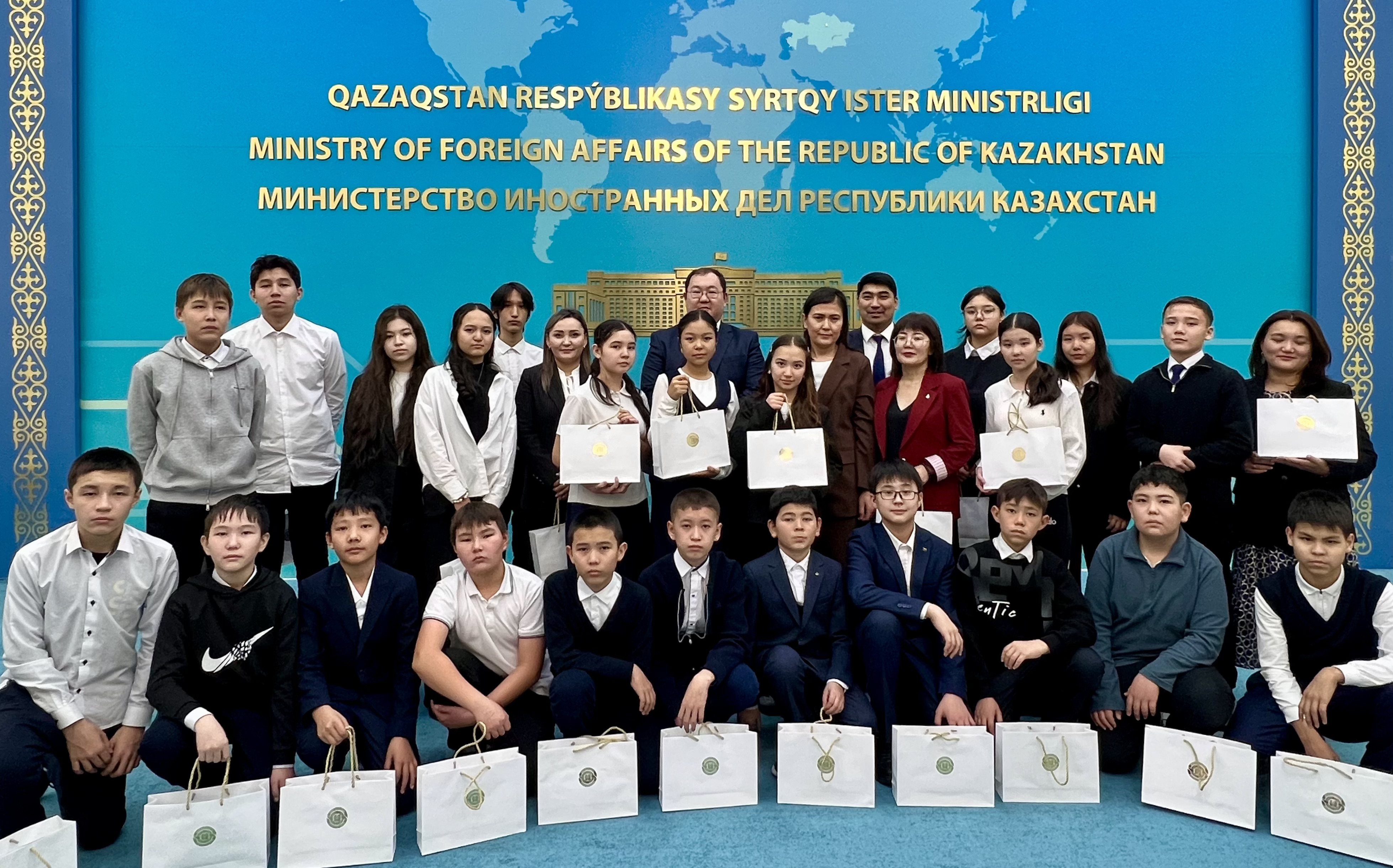 Kosshy Students Learned About the History and Evolution of Independent Kazakhstan’s Diplomacy