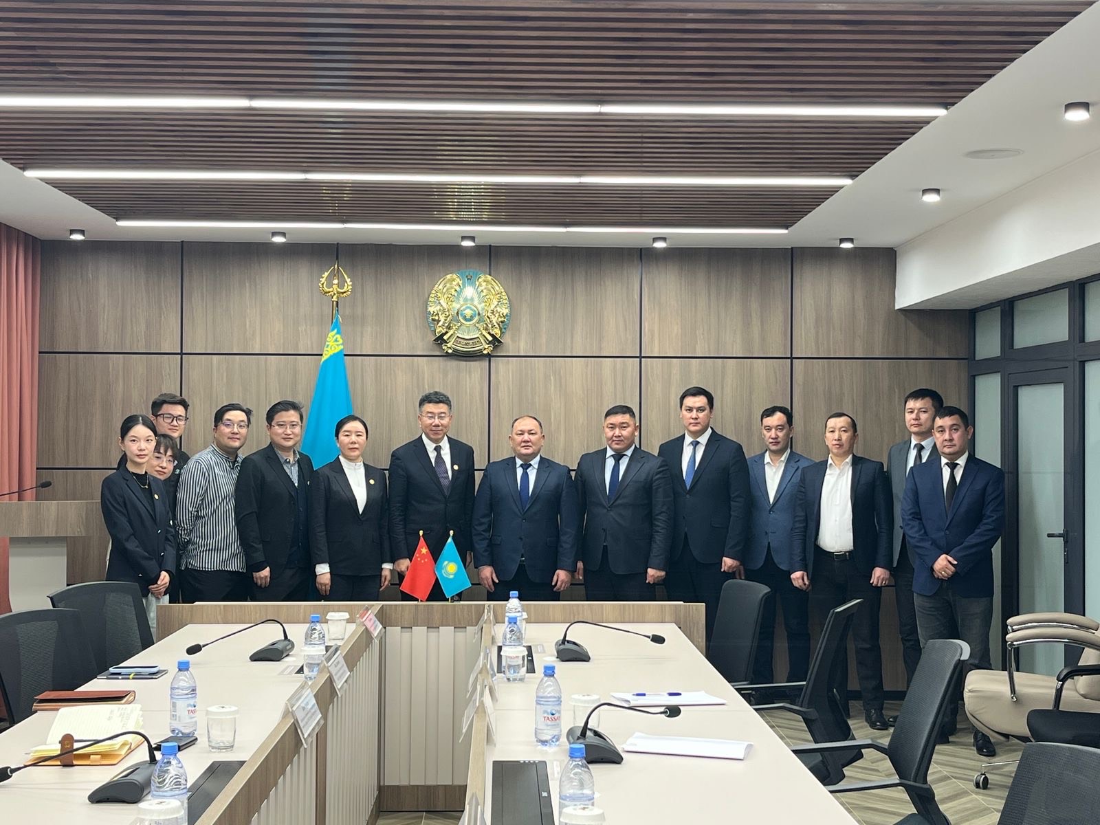 Облыс әкімінің орынбасары Қ. Дүзелбаевтың төрағалығымен Jiangsu Soho Zhongyin Development Co., LTD қытайлық компаниясының өкілдерімен кездесу өтті