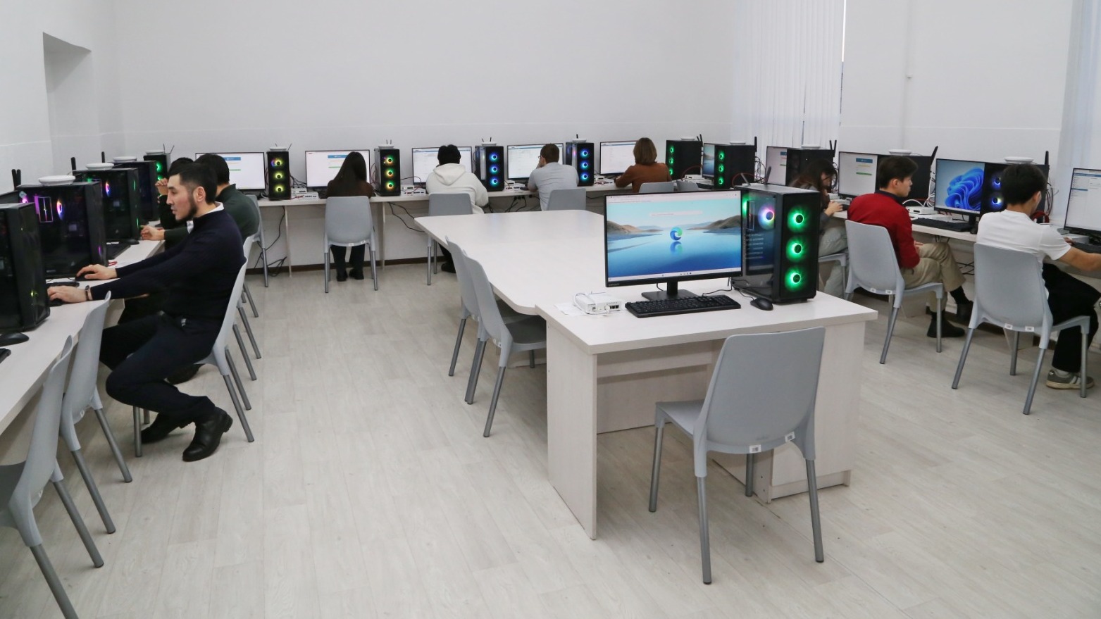 Қарағандылық студенттер киберқауіпсіздікті әлемдік деңгейдегі жабдықта үйренетін болады