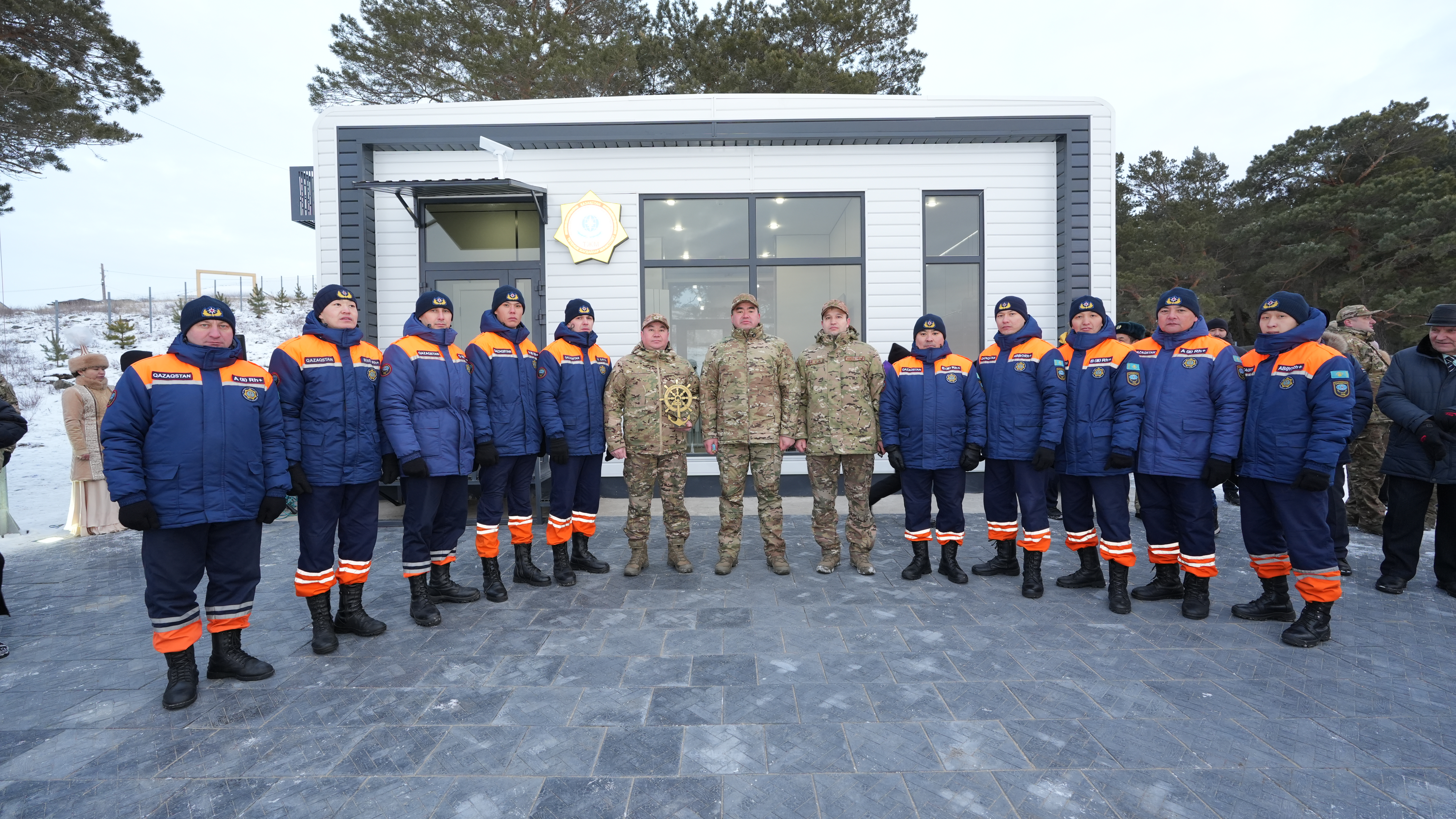 ТЖМ басшысы Имантау көлінің жағасында жаңа модульдік құтқару станциясын ашты