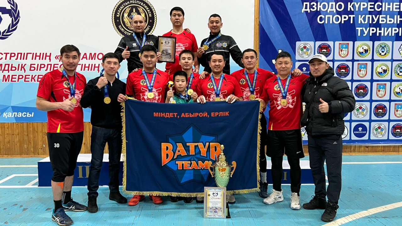 Спасатели Карагандинской области стали чемпионами волейбольного турнира ко Дню Независимости Республики Казахстан