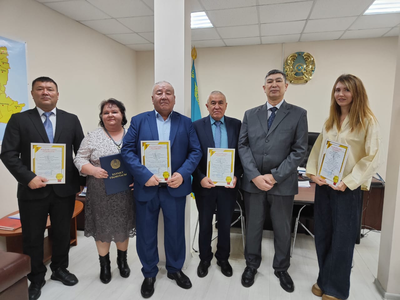 Поздравление с Днём Независимости Республики Казахстан