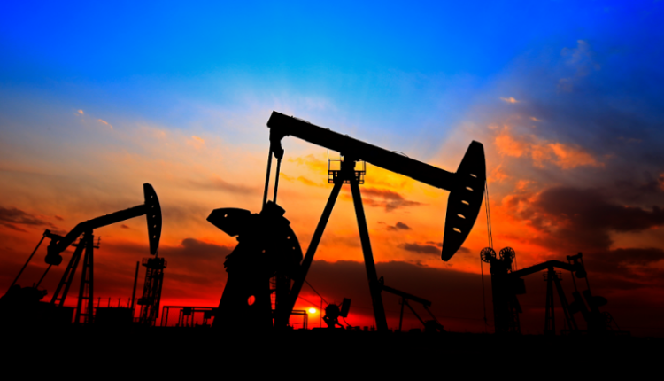 Исполнение поручений Президента по снижению сырьевой зависимости: объем производства нефтегазохимической продукции увеличился на 12%