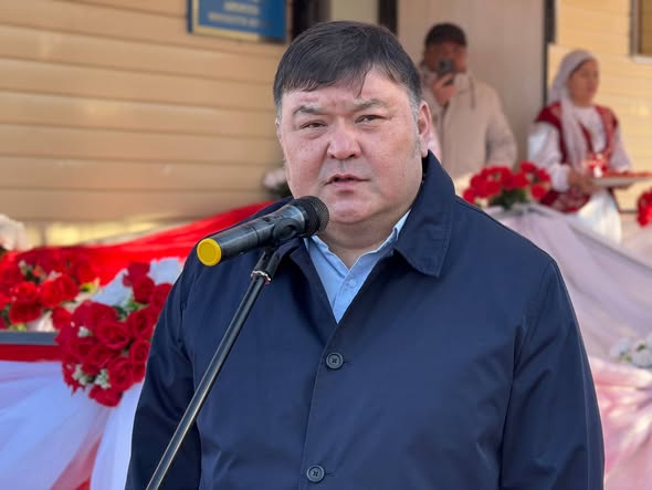 ҰЗЫН-АТА АУЫЛЫНДА ЖАҢА ӘКІМШІЛІК ҒИМАРАТ АШЫЛДЫ