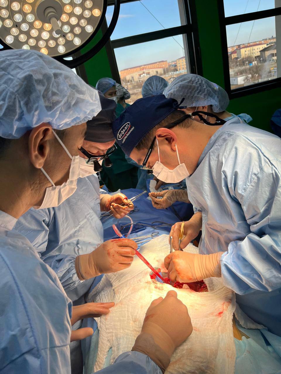 В КЫЗЫЛОРДЕ ВПЕРВЫЕ ЗА ОДИН ДЕНЬ ПРОВЕДЕНЫ ТРИ ТРАНСПЛАНТАЦИИ ПОЧКИ