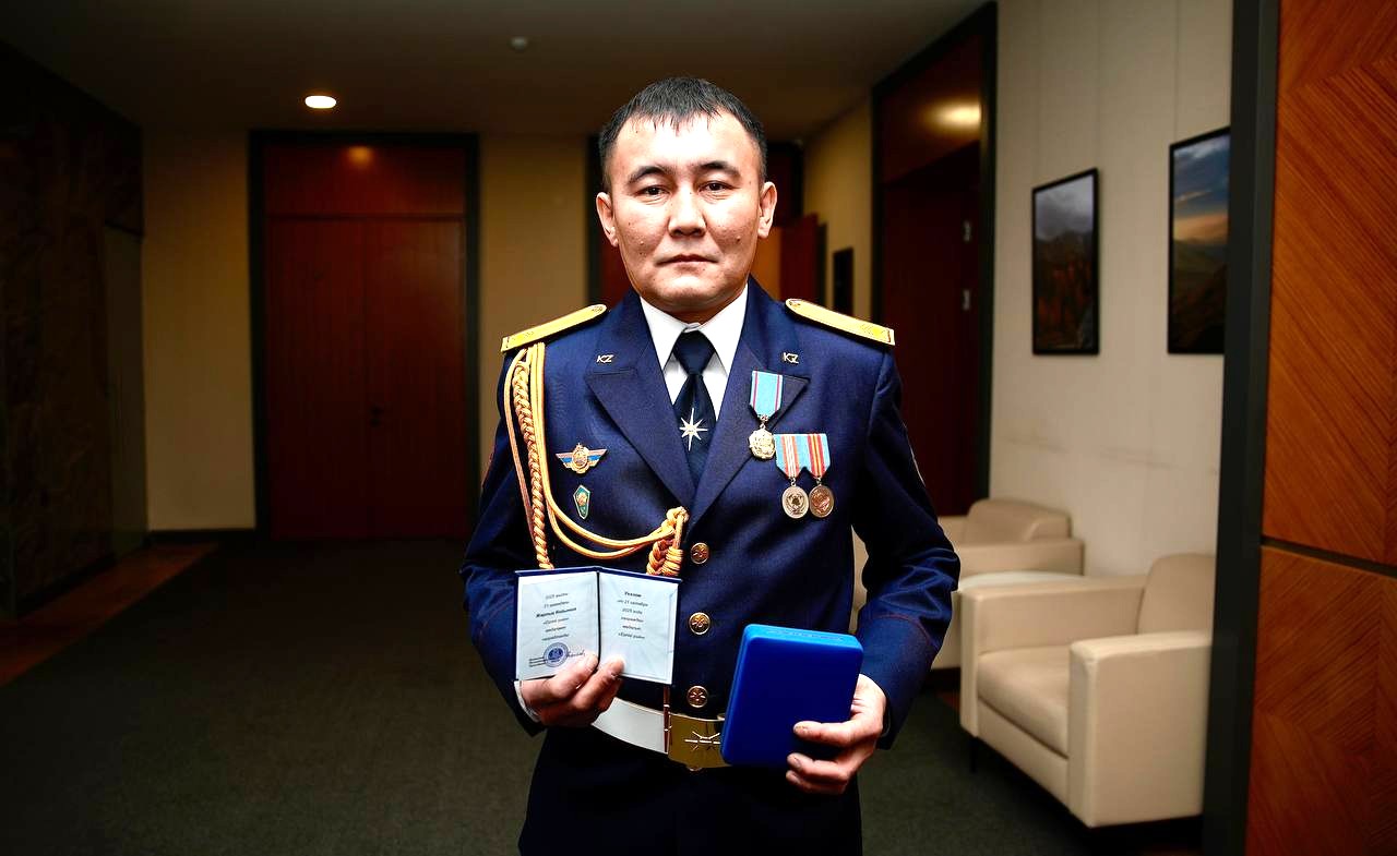 Пожарный МЧС награжден государственной наградой