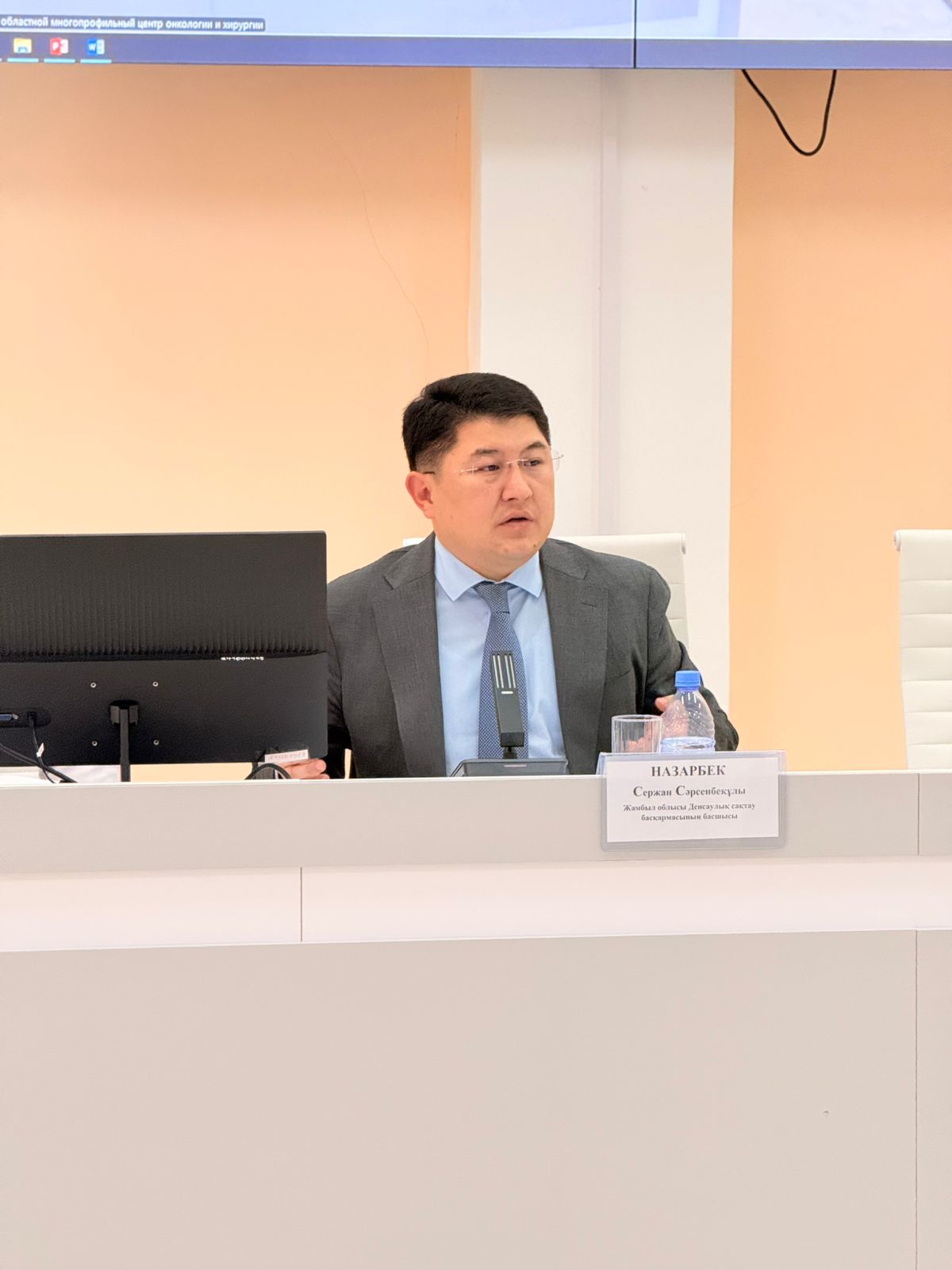 Облыстық онкоорталықта 2025 жылдың 11 айындағы онкологиялық қызметтің қорытындылары талқыланды